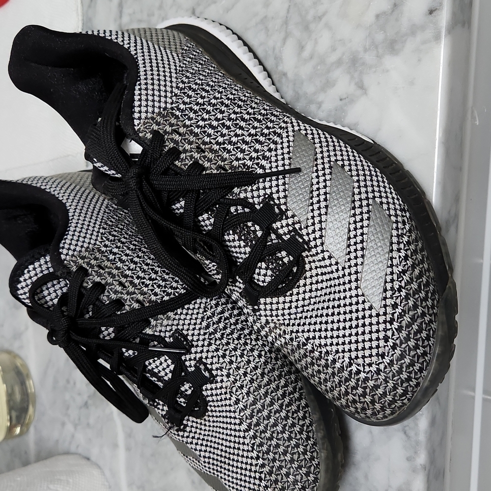 Women's Size 6.5 Adidas Black Silver Metallic Volleyball Shoes